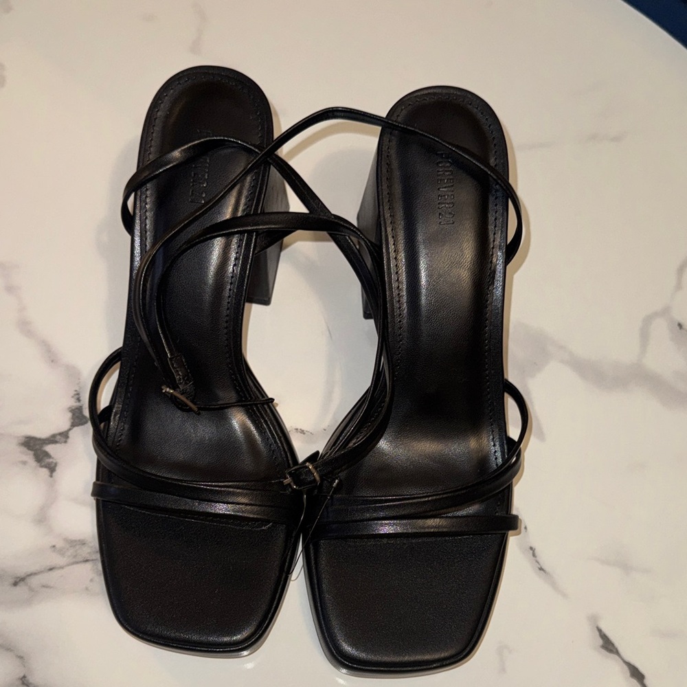 Elegant Black Women's Block Heel Sandals NWOT